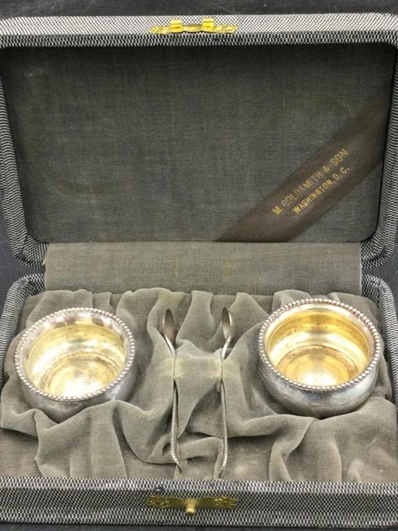 Lot 172: Vintage Salt Set