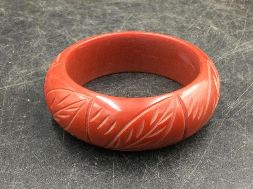 Lot 188: Vintage Bakelite Bracelet