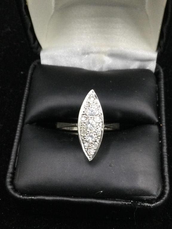 Lot 237: 14kt  Victorian Ring