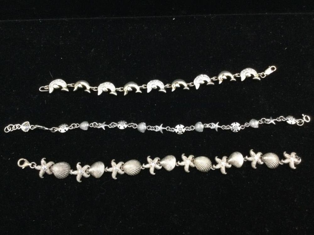 Lot 259: Nautical Bracelets