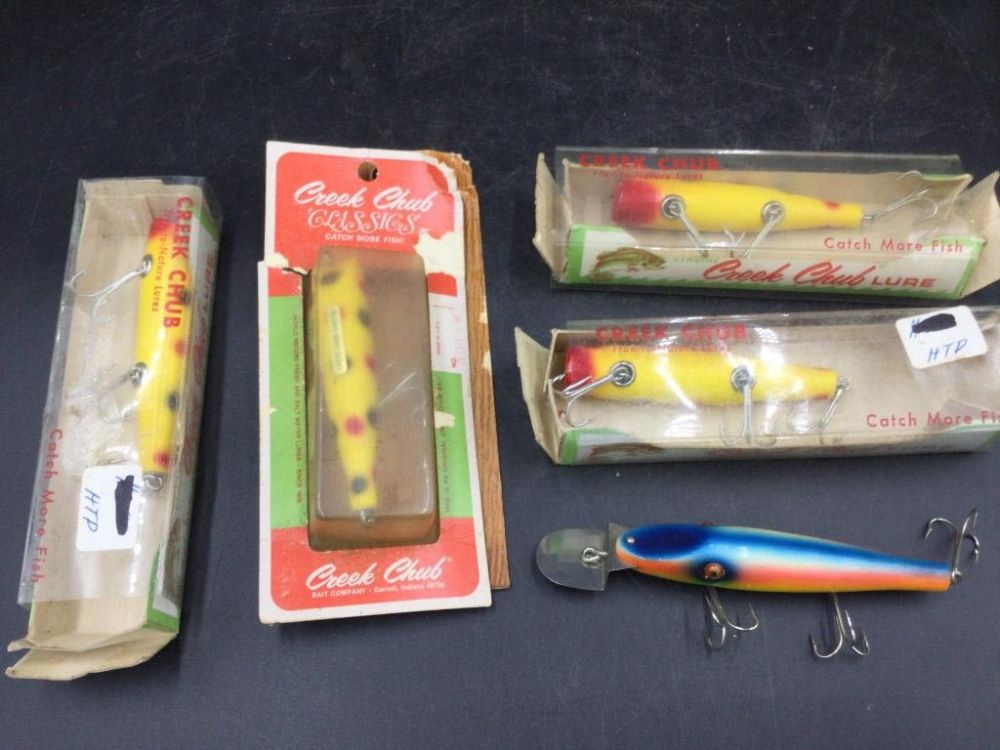 Lot 237: Vintage Creek Chub Lure
