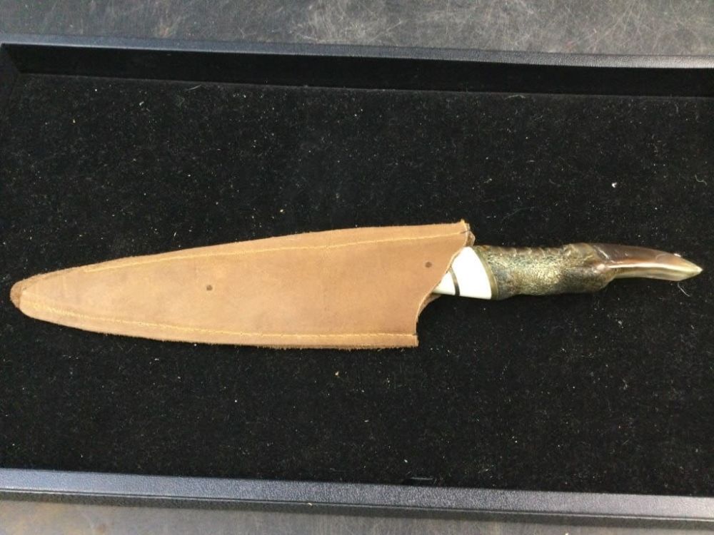 Lot 188: Ganin Knife