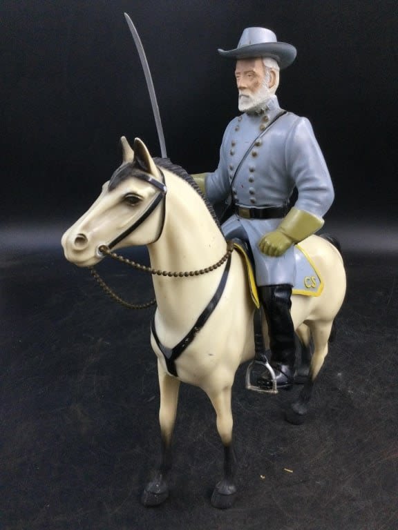 Lot 192: General Lee Figure w/hat Sword, Saddle and Horse