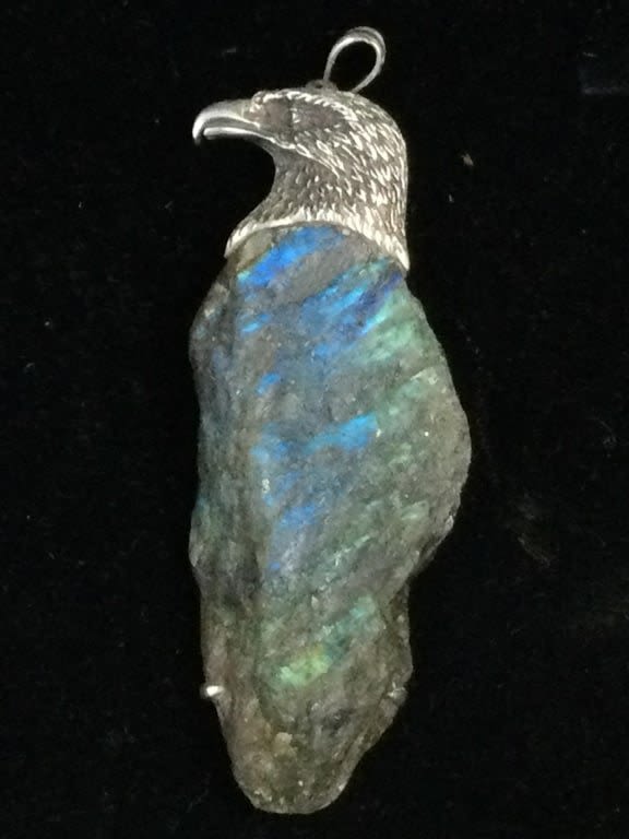 Lot 226: Sterling Eagle with Labradorite