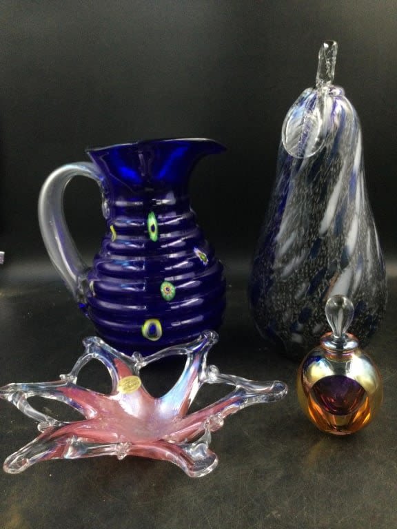 Lot 229: Art Glass Lot