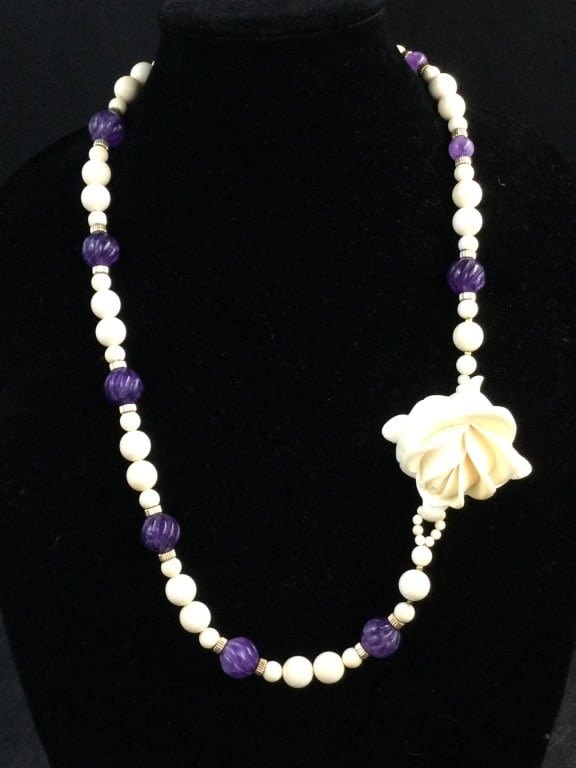 Lot 231: Vintage Carved and Amethyst Necklace