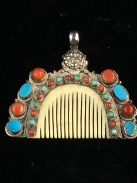 Lot 240: Sterling Asian Pendant with Comb