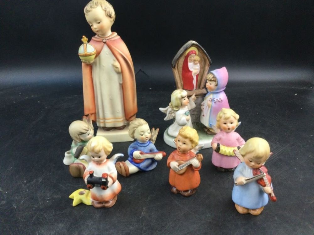 Lot 246: Vintage Hummels