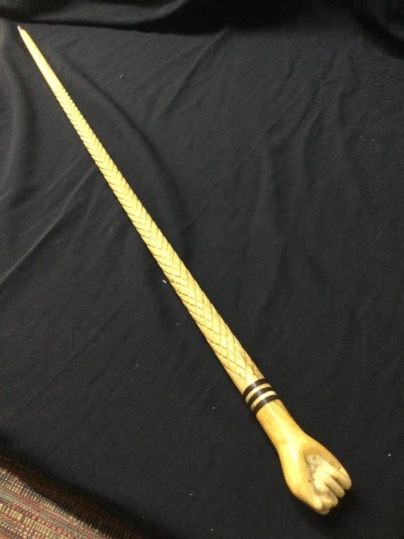 Lot 258: Whaling Walking Stick