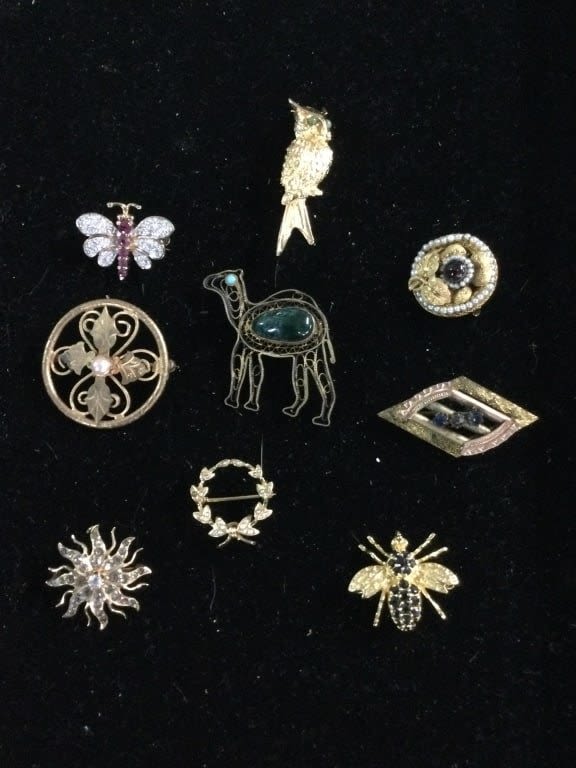 Lot 260: Lot Of Antique Pins