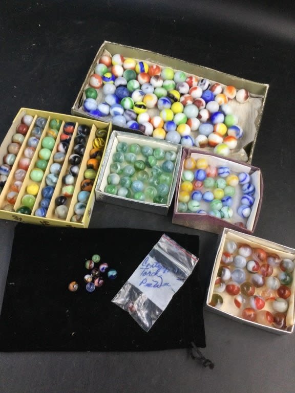 Lot 275: Vintage Marbles