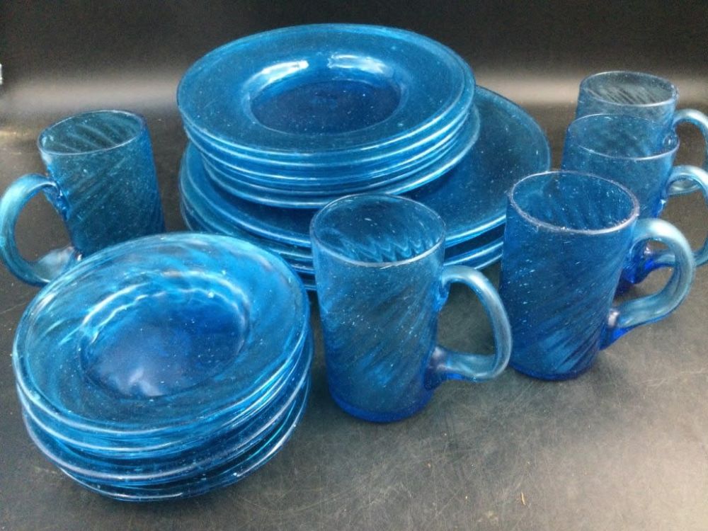 Lot 281: Vintage Blue Dinnerware