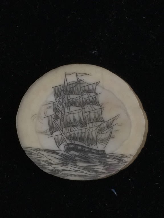 Lot 267: Vintage Scrimshaw Ship Brooch/Pin