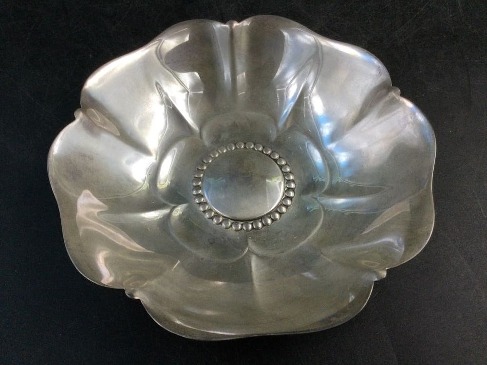 Lot 163: Tiffany & Co Silver Flower Shaped Dish or Bowl