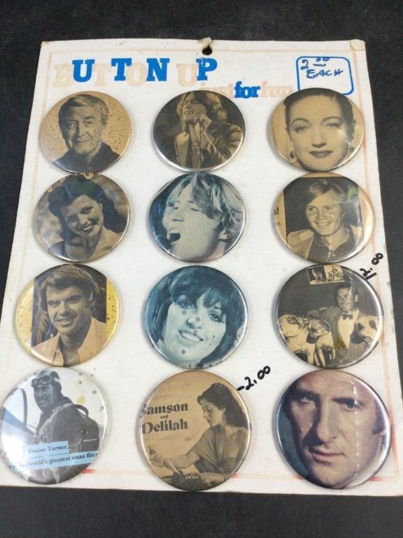 Lot 167: Vintage Buttons