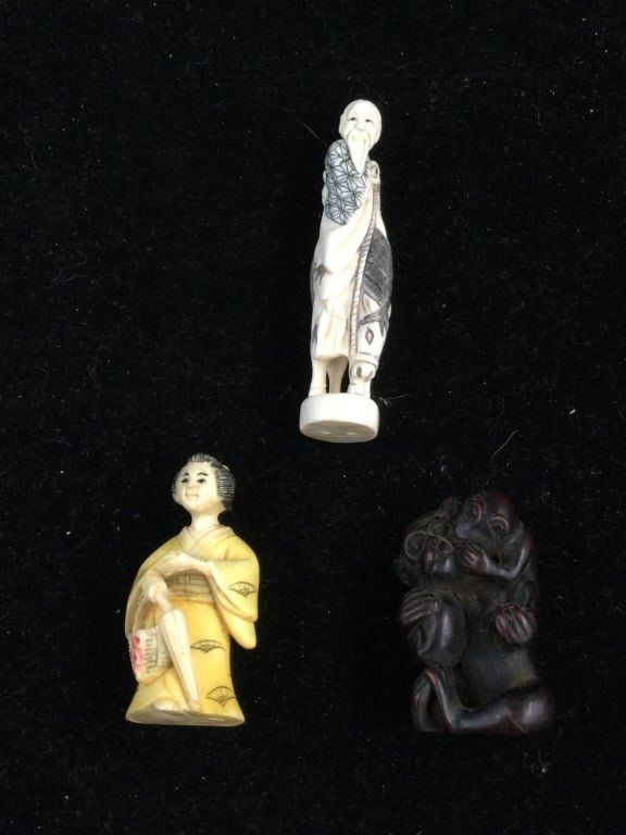 Lot 238: Carved Figures & Boxwood