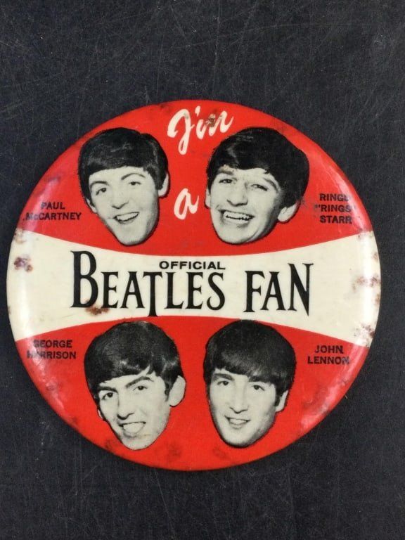 Lot 242: Vintage Official  Beatles Fan Button