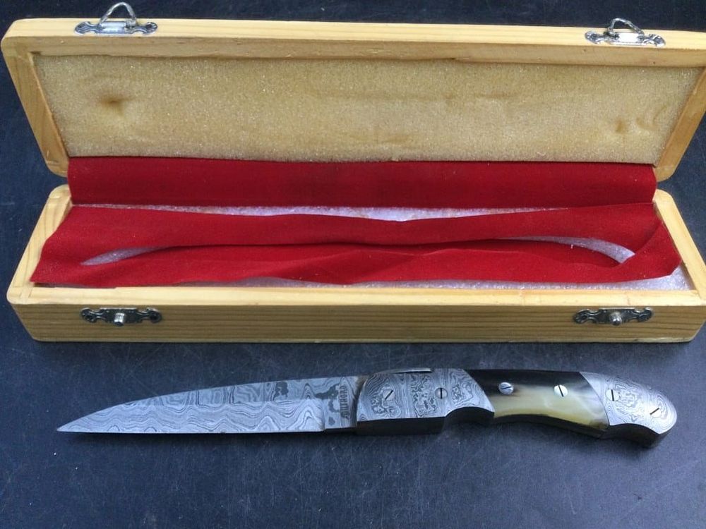 Lot 247: Southord Damascus Steel Knife with Box