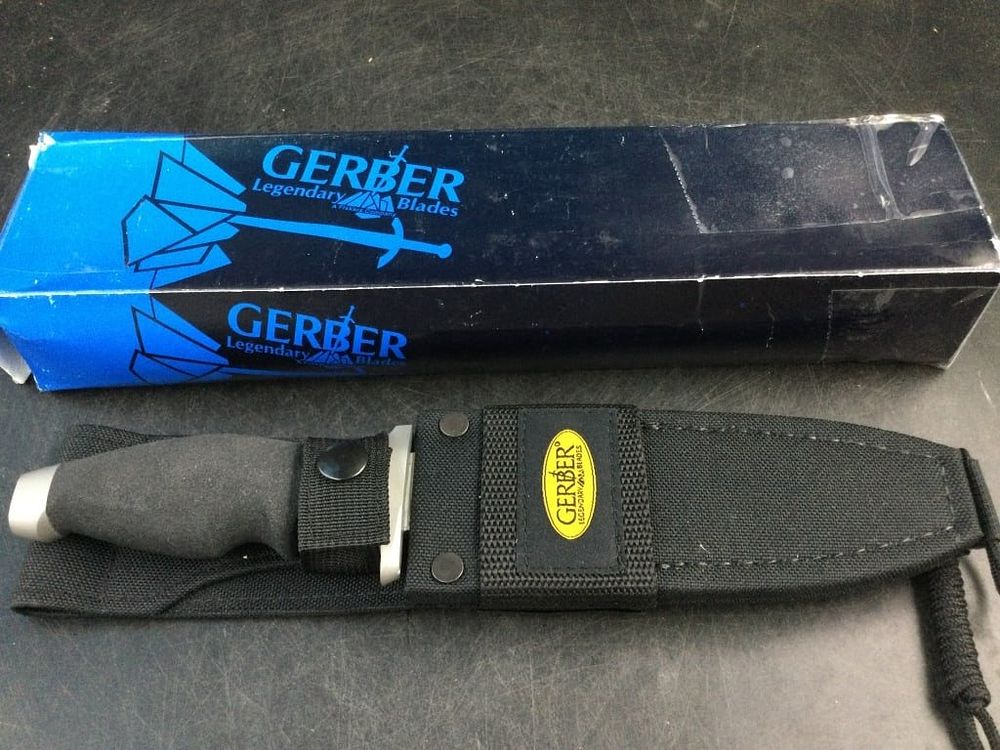 Lot 254: Gerber Knife