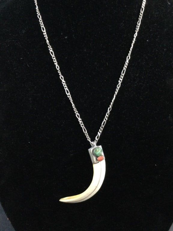 Lot 273: Navajo Sterling Chain with Pendant