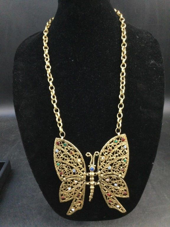 Lot 298: 1970's D&E Vintage Large Articulating Swallowtail