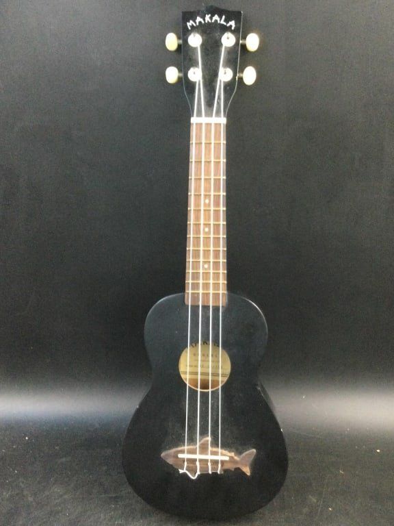 Lot 299: Makala Ukulele