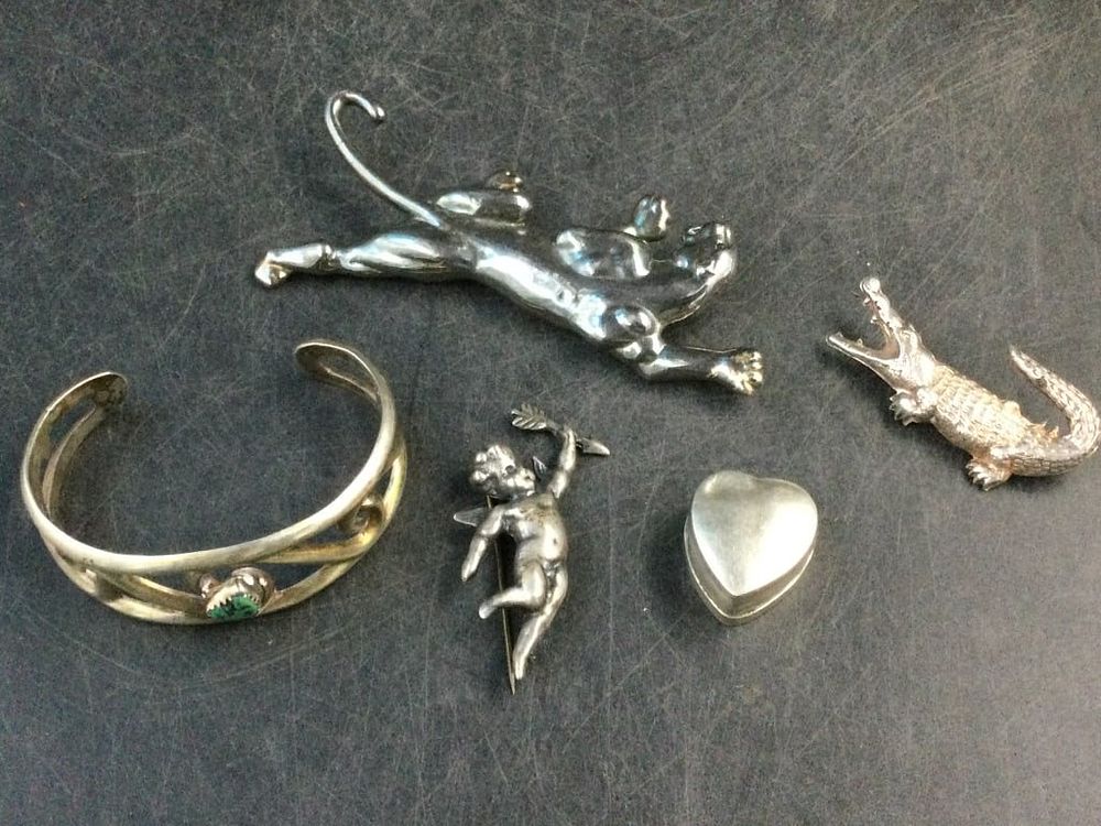 Lot 335: Sterling Jewelry