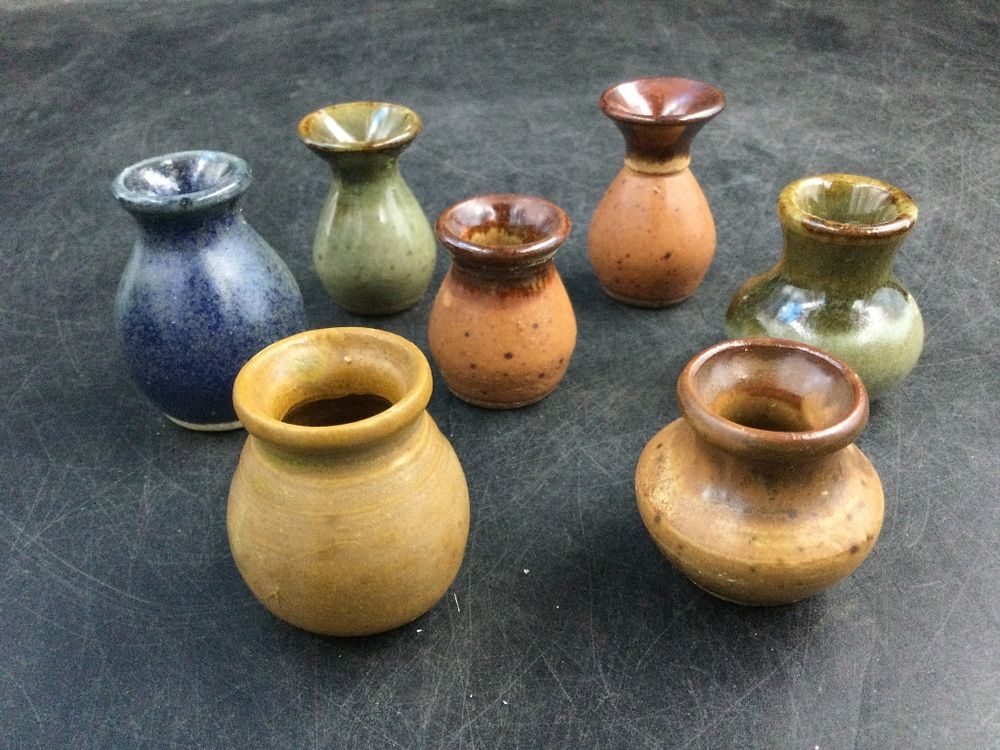 Lot 154: Miniature Pottery