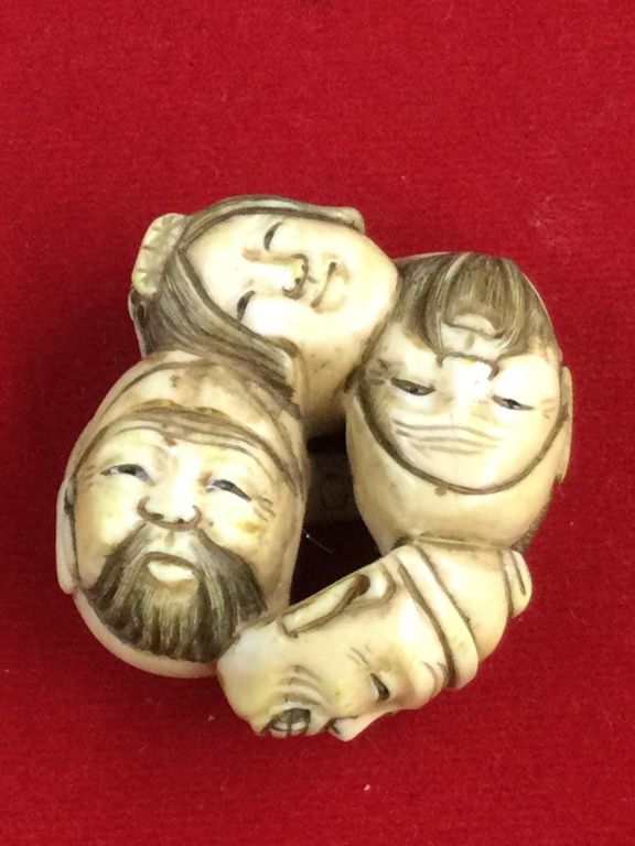 Lot 167: Carved Ivory Netsuke