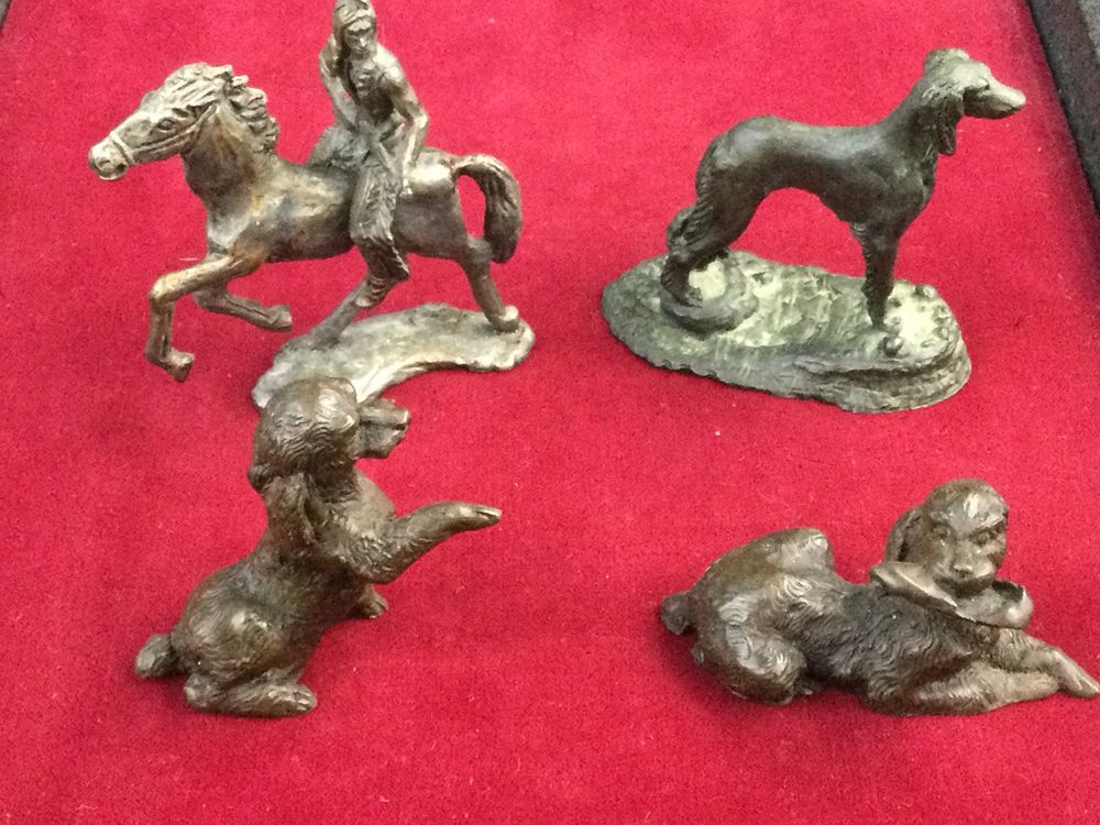 Lot 182: Vintage Cast Bronze Figurines
