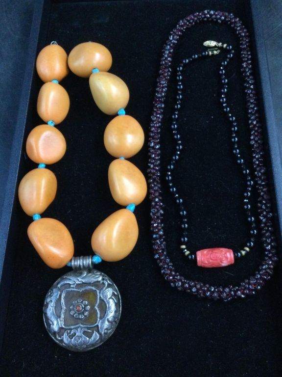 Lot 188: Vintage Jewelry