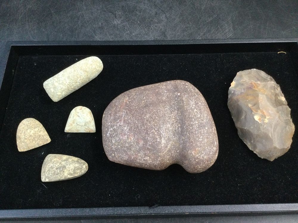 Lot 214: Artifacts