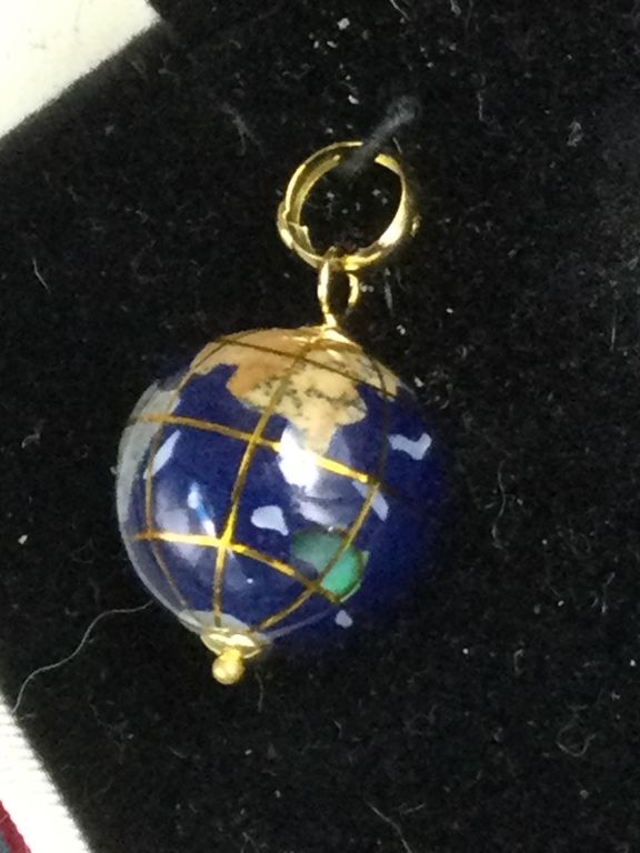 Lot 239: 14Kt Gold Cultured Pearl Gemstone Pendant