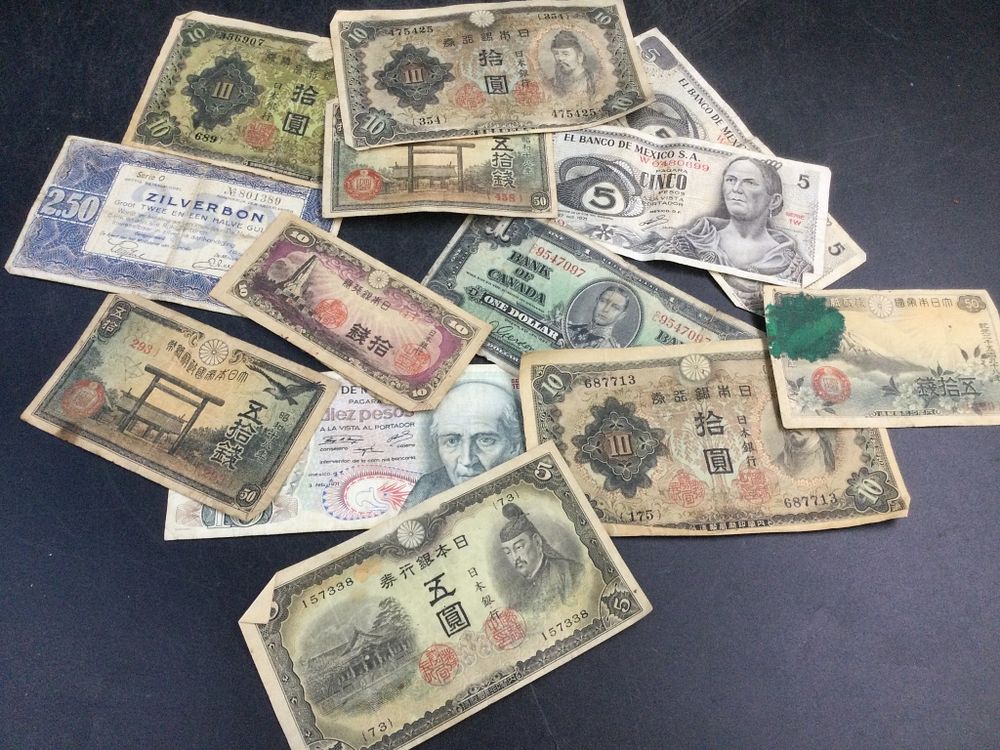 Lot 244: Foreign Money
