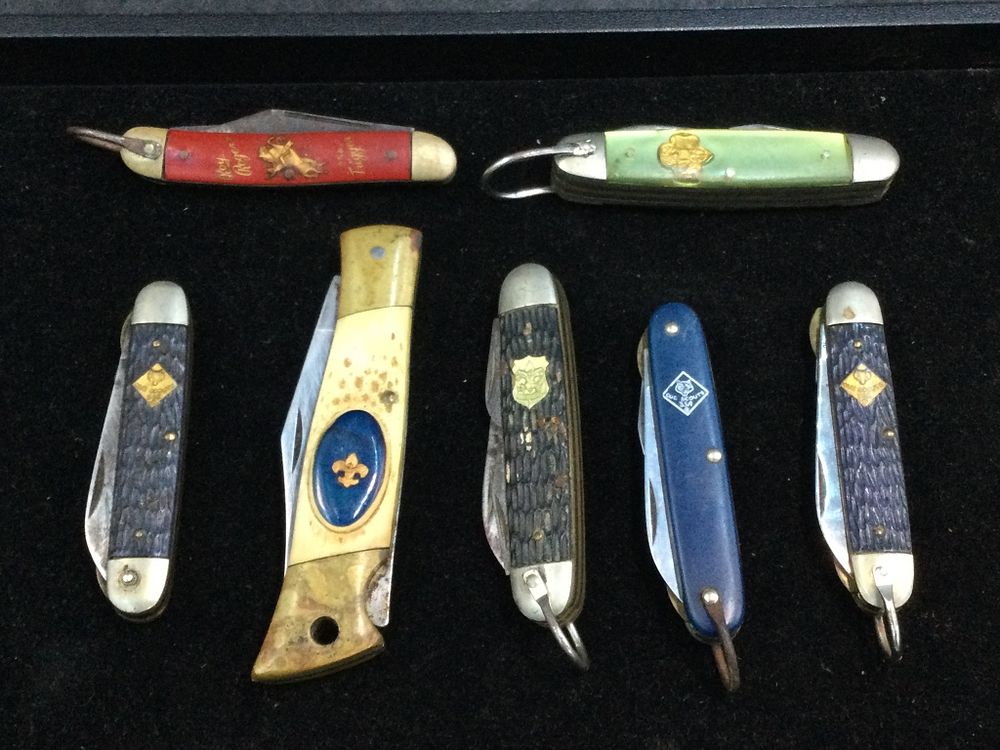 Lot 151: Vintage Camillus New York Pocket Knives