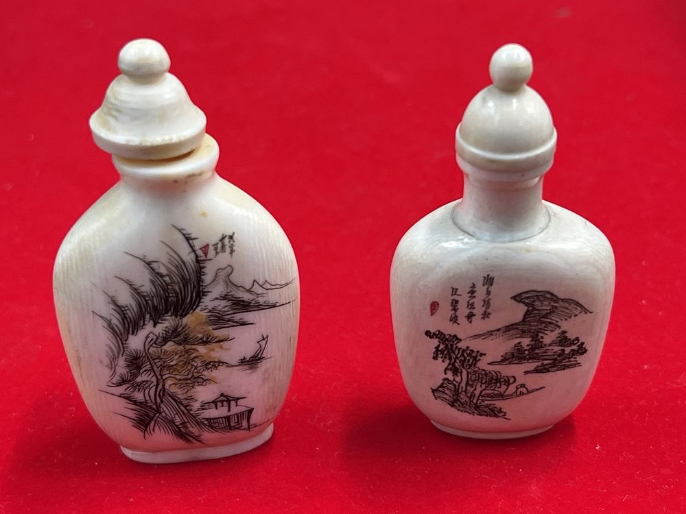 Lot 202: Vintage Scrimshaw Ivory Snuff Bottles