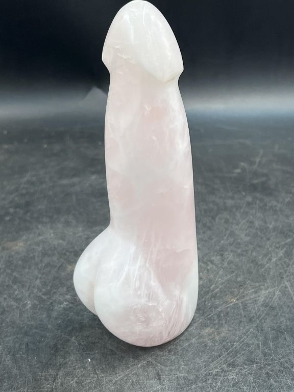 Lot 231: Carved Pink Quart Phallus