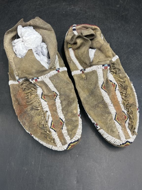 Lot 242: Beaded  Sioux  Moccasins