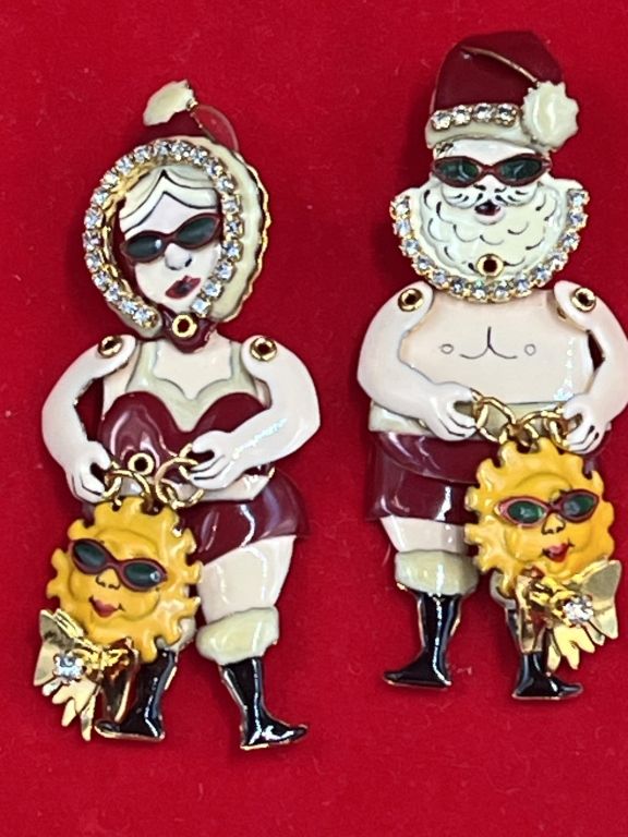 Lot 281: Lunch At The Ritz "Mr and Mrs Sunny Claus"