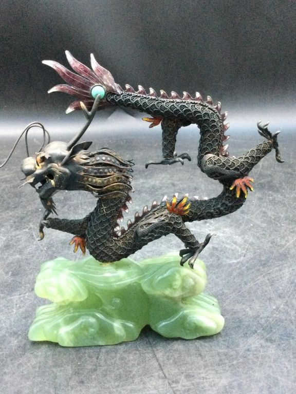 Lot 291: Silver Filligre Dragon