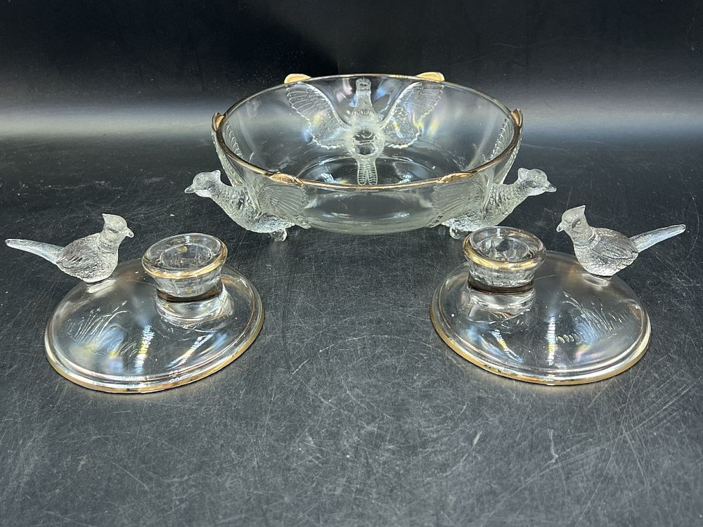 Lot 165: 1950's Jeannette Glass Co