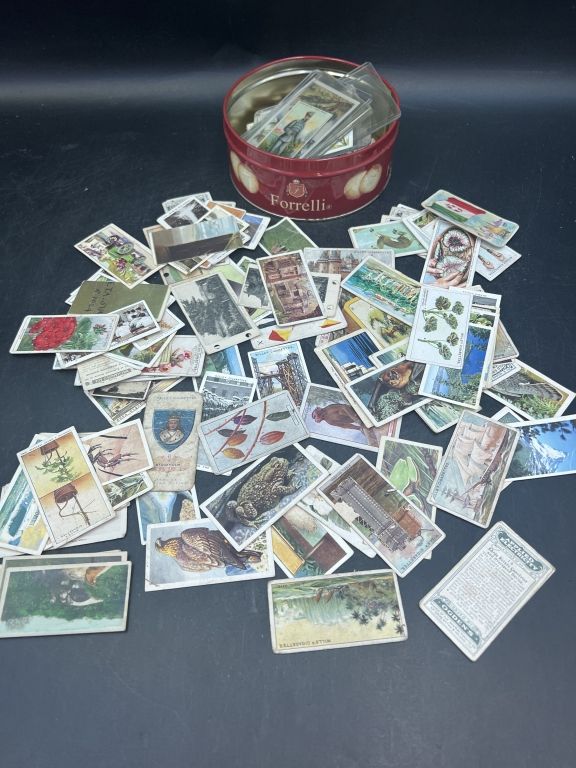 Lot 179: Vintage Trading Cards