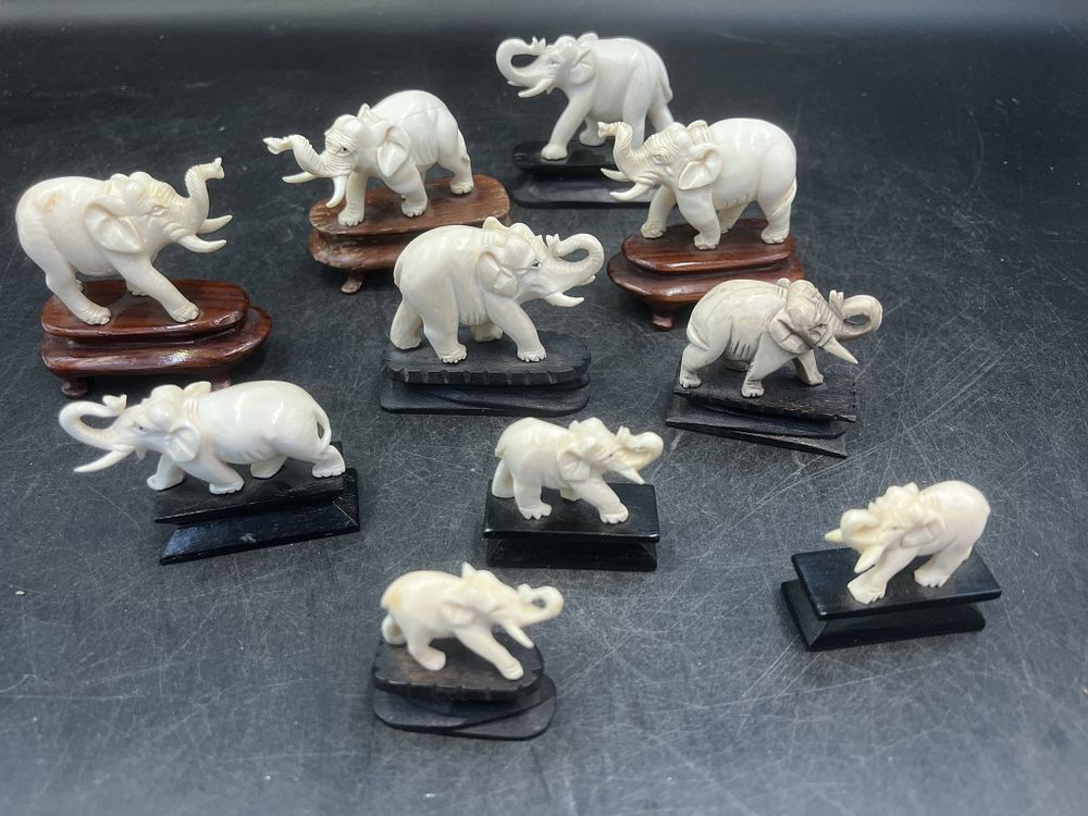 Lot 189: Ivory Elephant Carings