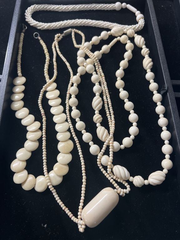 Lot 227: Carved Ivory Jewelry