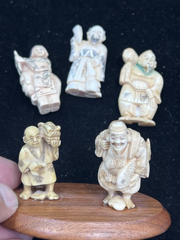 Lot 238: Carved Ivory Nesukes