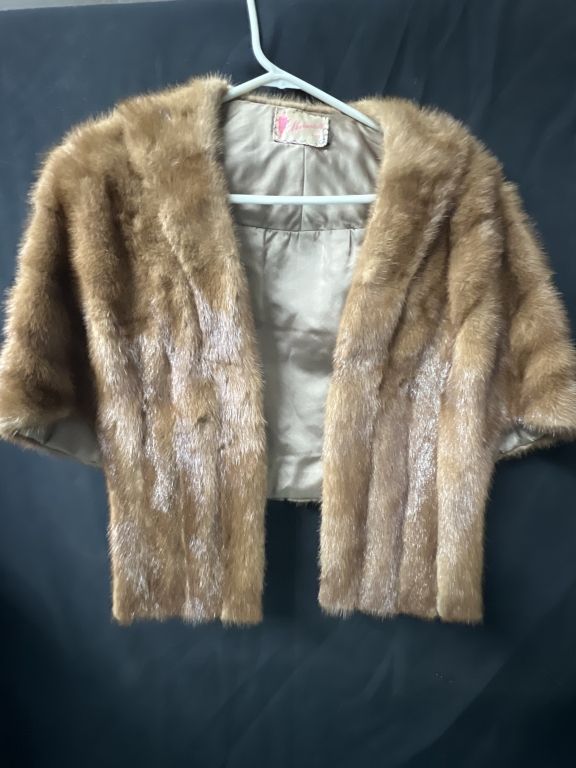 Lot 251: Vintage Mink Stole