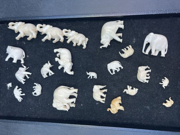 Lot 261: Carved Ivory Elephants