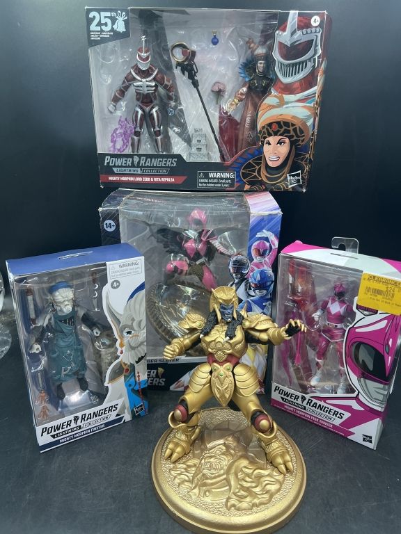 Lot 284: Vintage Power Rangers Figures
