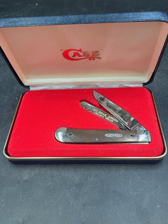 Lot 296: Case Knife Big Bear Series Black Bear Series