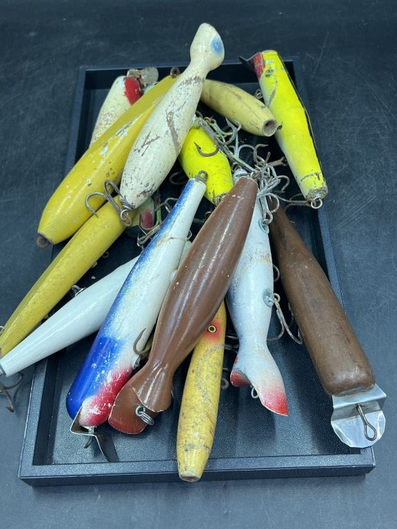 Lot 204: Vintage Fishing Lures